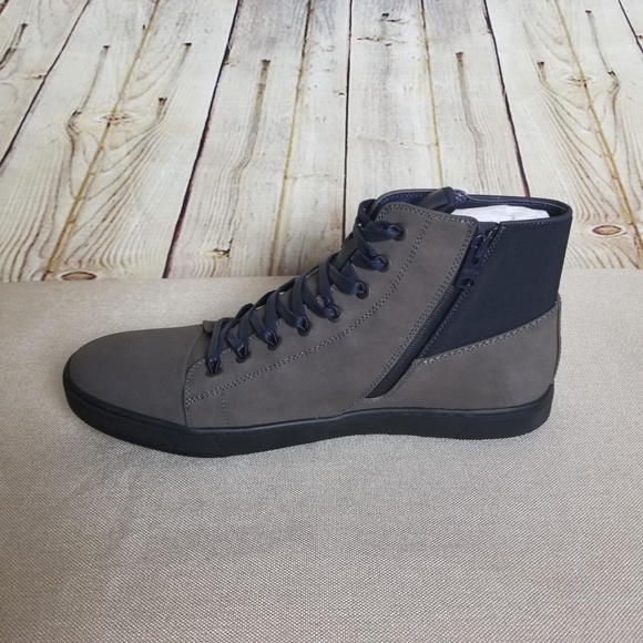 Kenneth Cole Lace-Up Designer Shoes - Picture 3 of 7